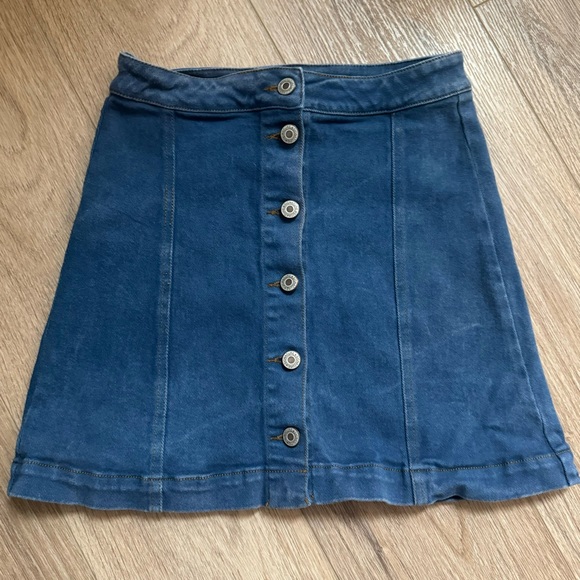 LUXE brand Blue Denim Skirt | buttons in front | Sz Small - Picture 1 of 4